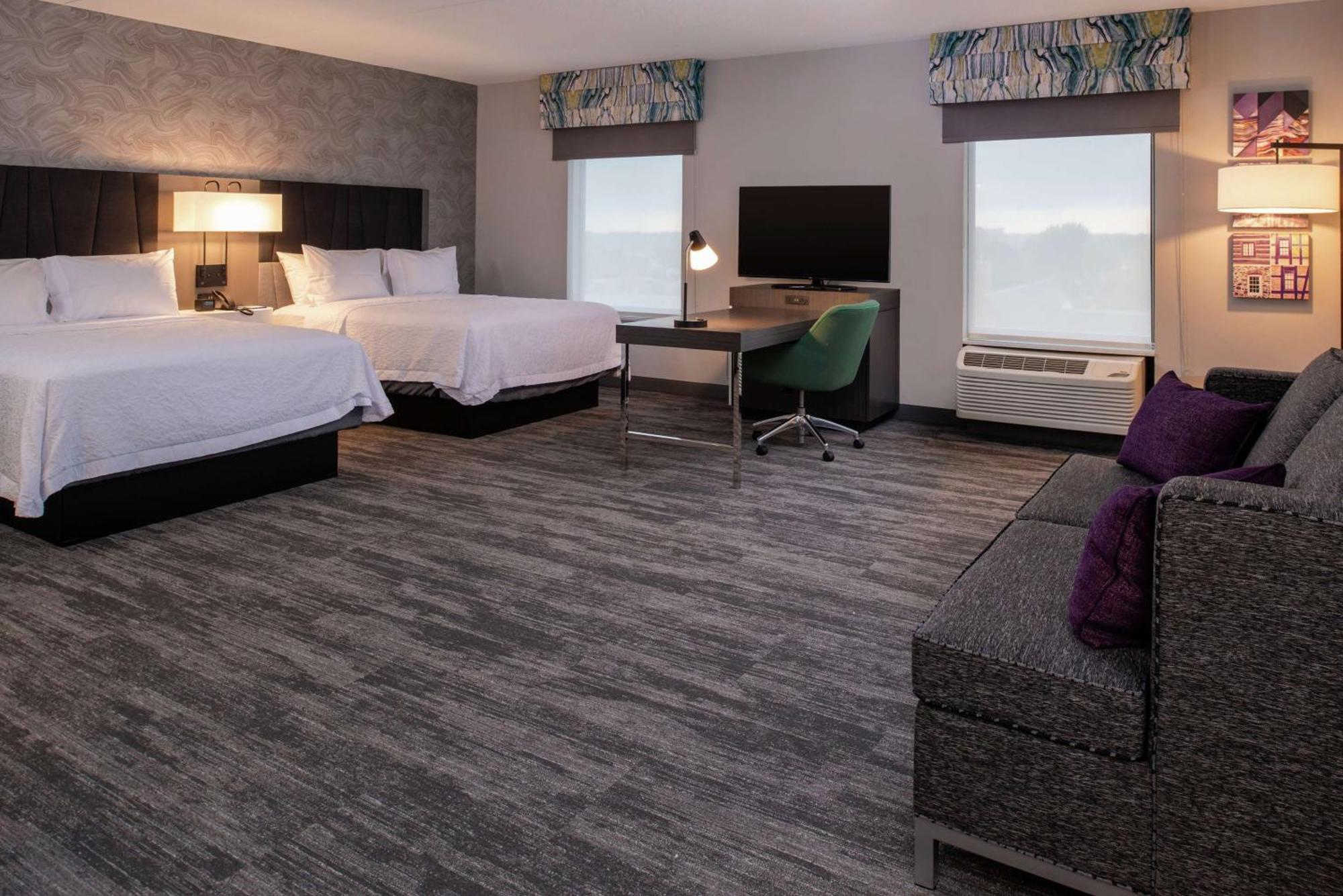 Hampton Inn & Suites Winston-Salem Downtown Экстерьер фото
